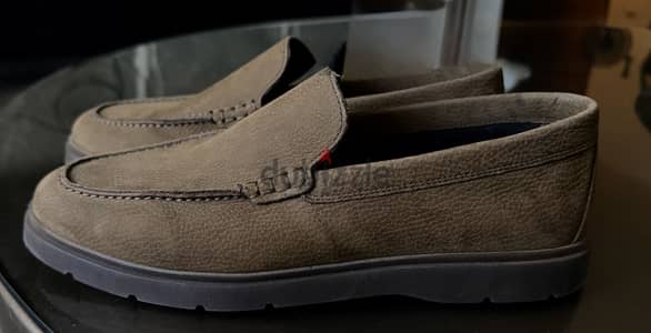 Massimo Dutti size 43