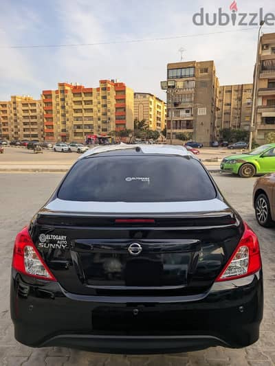 نيسان صني 2027 supar saloon
