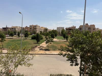 شقه فى الحى التالت غرب