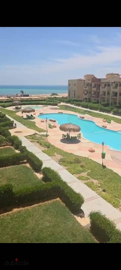 موقع لاسيرينا عيون موسى استراتيجي في رأس سدر حيث يقع المنتجع بعد 30 كيلومتر من نفق أحمد حمدي