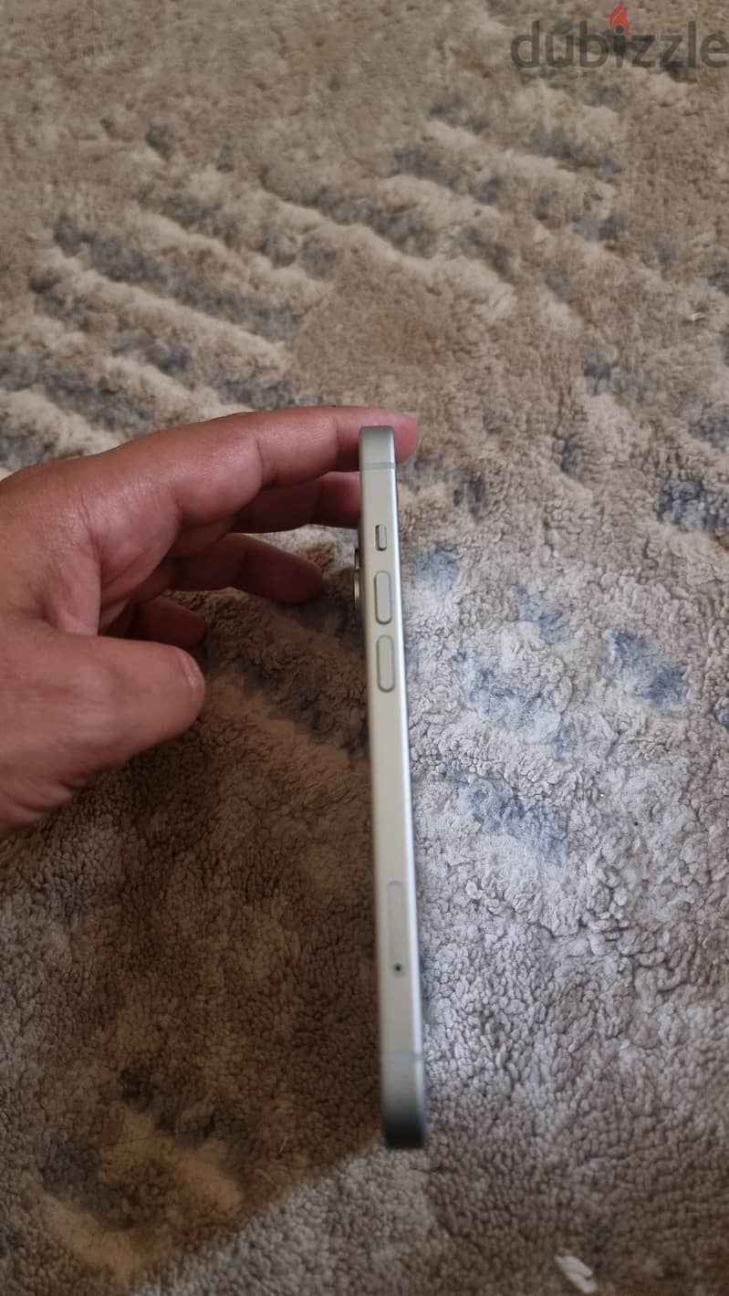 Apple - iPhone 15 4