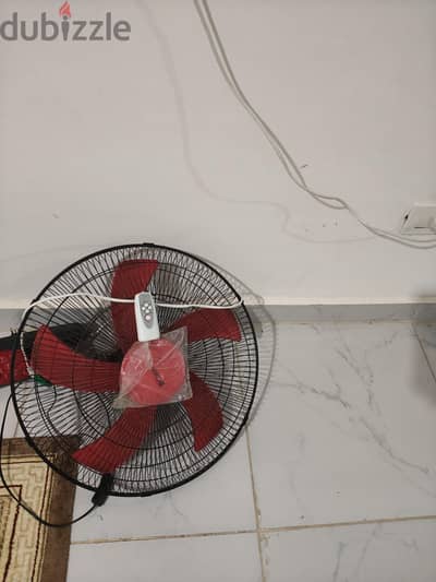 مراوح حائط بالريموت