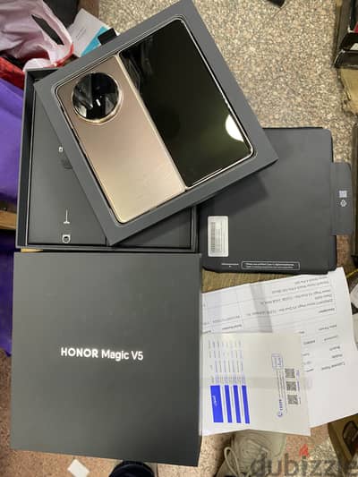 Honor Magic V5 dual sim 512G Gold جديد بضمان الوكيل