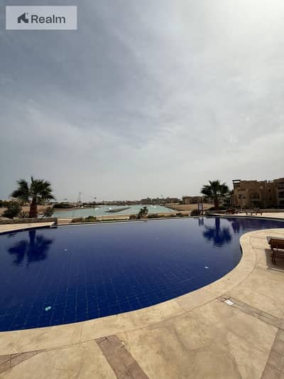 شالية بجاردن متشطب بالفرش فى (Water Side) بحمام سباحه & دايركت على اللاجون