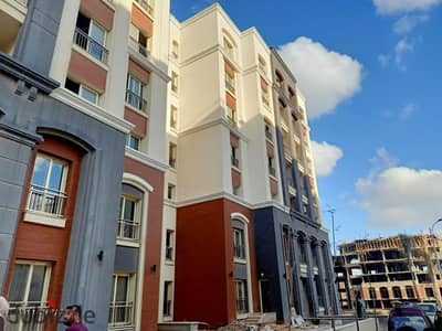 Apartment in Garden 183m in Alex West | 3 Rooms and 2 Bathrooms