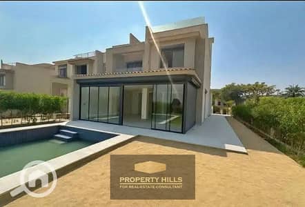 3-story villa, immediate delivery, golf view in Dream Land, next to Mall of Egypt, near October Park