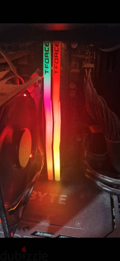 Ram 32GB T-Force Delta RGB DDR4 2x16 3200MHz CL16 رامات