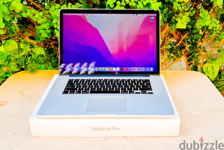 As New MacBook Pro 15" Mid 2015 with Box كالجديد ماك بوك برو بالكرتونة
