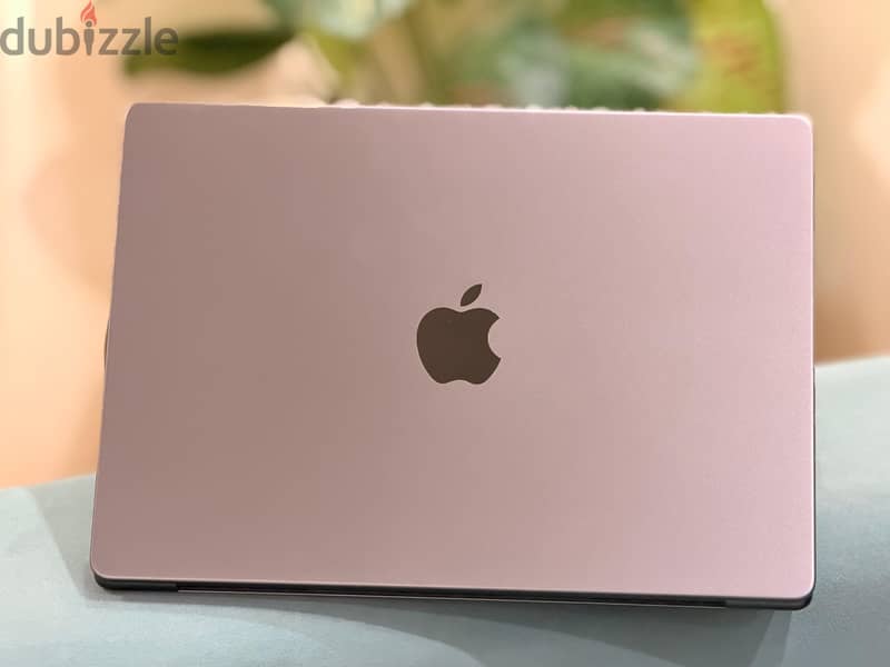 MacBook M3 pro 14”inch 3