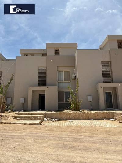 Villa For Sale in Marsa Baghush with Huge Private Garden and Steps From the Sea
