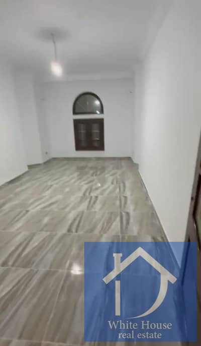 First occupancy 280 sqm apartment in Dreamland Compound, with ACs and kitchen, very prime location in front of all services
