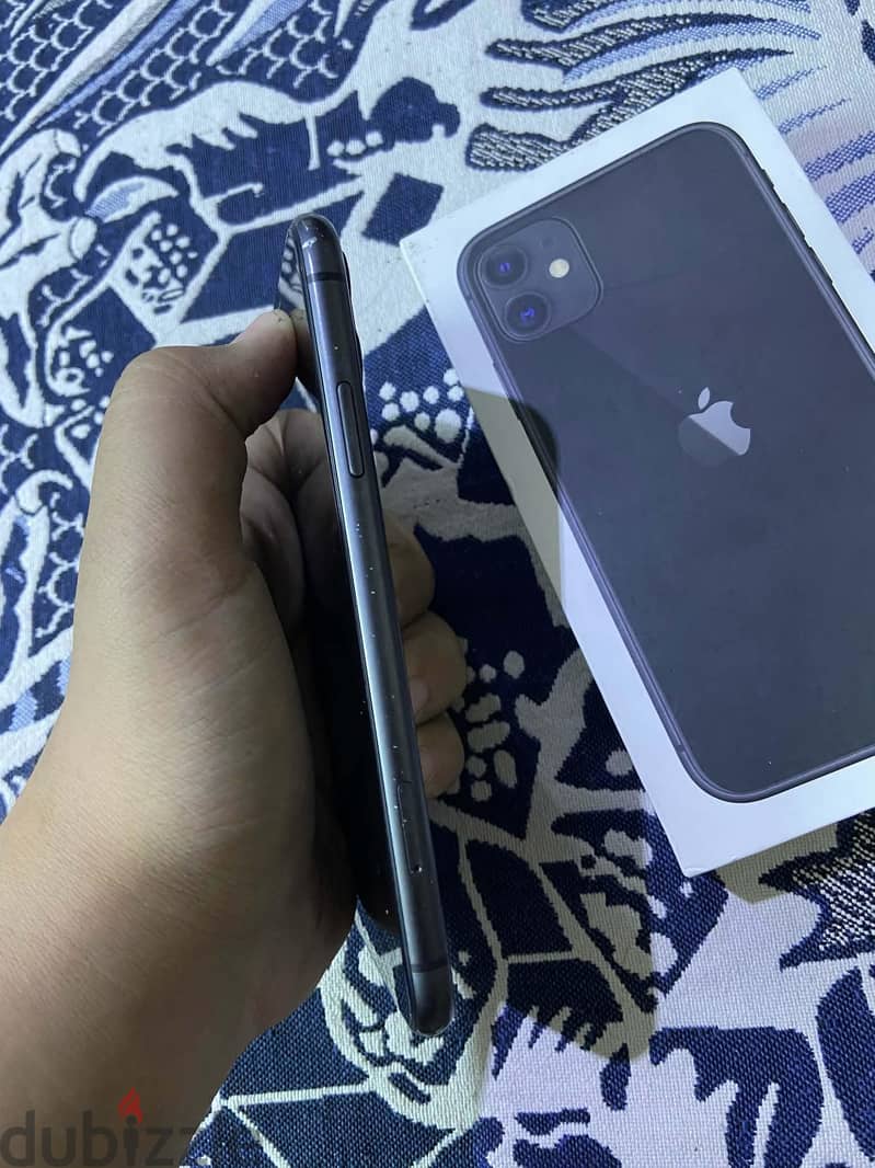 Apple - iPhone 11 4