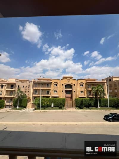 "Super-lux" apartment for sale in the 7th District, Sheikh Zayed.