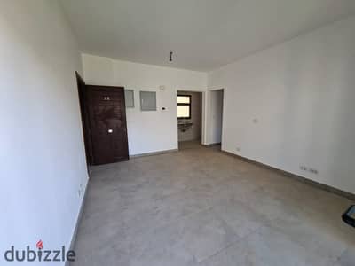 Studio 63 m for rent in Madinaty, first residence with an open view of the garden and street
