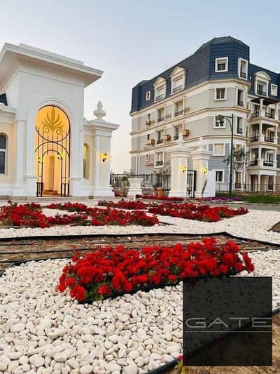 Corner Townhouse for Sale in Mountain View Hyde Park  Prime Location | North Facing | Lake & Greenery View | Ready to Move