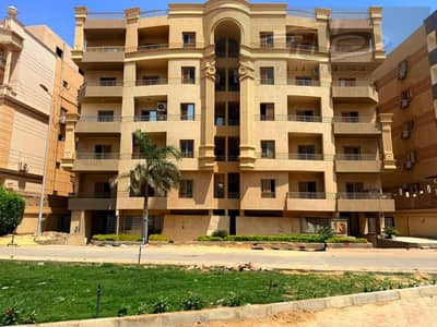 للبيع | شقة مميزة في اللوتس الجنوبية  أميز لوكيشن في قلب التجمع بجوار سينترو مول وسوديك ومشروع واتر واي خطوات من شارع التسعين والجامعة الأمريكية