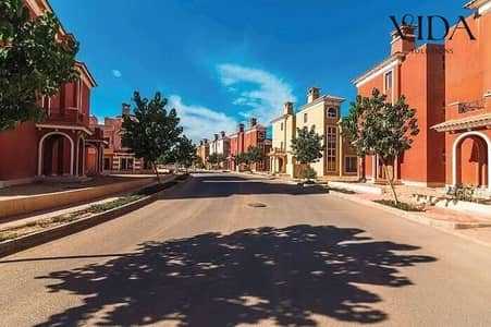 فيلا مستقلة للبيع في نيوم مرحلة ميلان فيو مميز و ارض خالصة بمساحة واسعة بسعر مميز