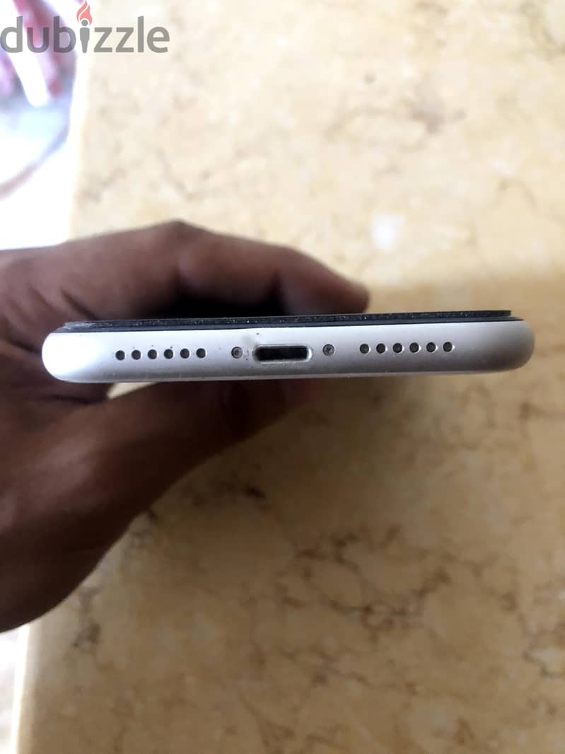 Apple - iPhone 11 4