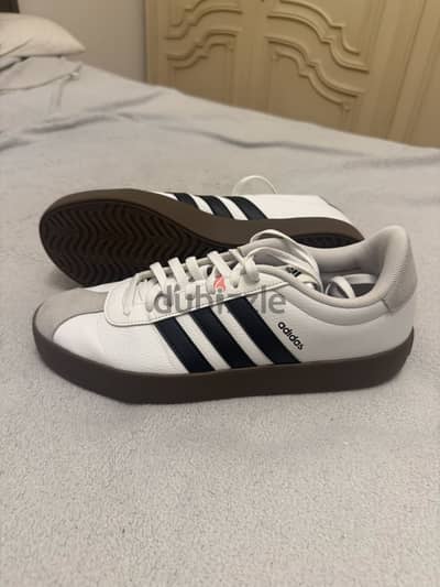 Adidas Original Sneakers