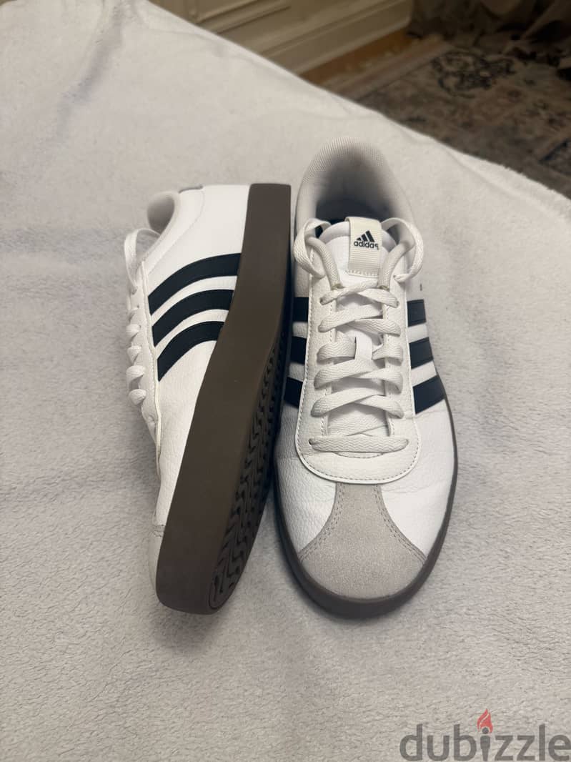 Adidas Original Sneakers 1