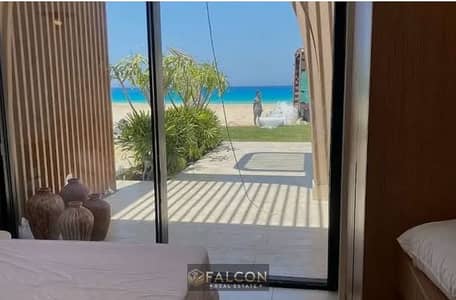 صف اول بحربسعر لقطه بمرسى يخوت وشاطئ خاص مفروش بالكامل بالاجهزه والمطبخ للبيع  في مارينا5 لسان الوزراء مرسى مارينا الساحل الشمالي بجوارمراسي Marina5