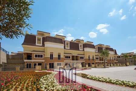 اس فيلا للبيع علي طريق السويس في كمبوند سراي سور بسور مع مدينتي وبالتقسيط علي 12 سنه