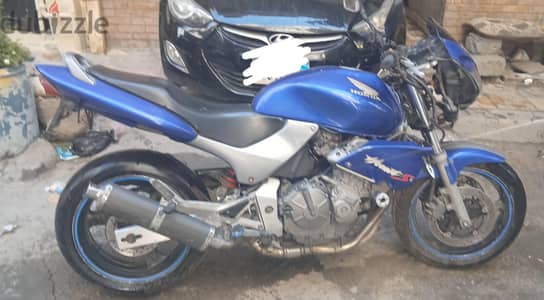 Honda hornet s 600 cc . 2001
