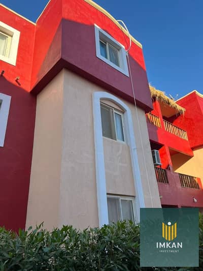 بخصم كاش 25% شاليه للبيع متشطبة فيو على حمام سباحة فى قرية bungalows north coast الساحل الشمالي حمب دبلو 2 و دقايق من مارينا و العلمين الجديدة