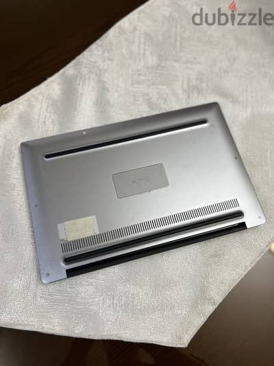 Dell xps 13 (9350) - 4k touchscreen بحالة ممتازة