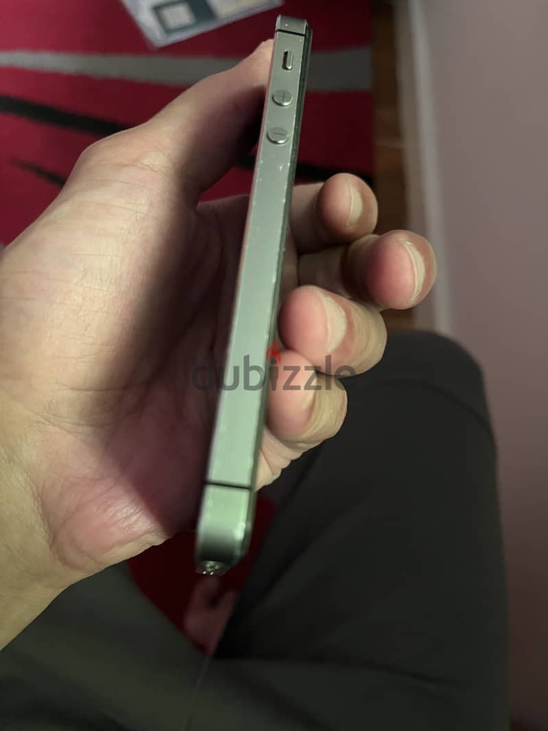 Apple - iPhone 5s 1