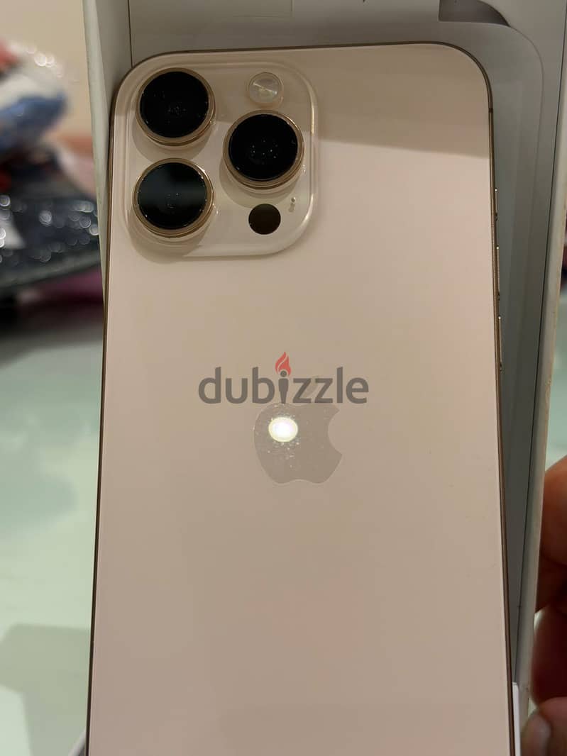 Apple - iPhone 16 Pro Max 2