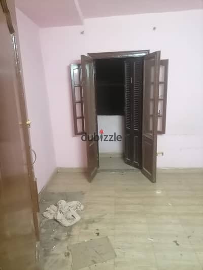 New apartment for rent.   Street. Side. Rear.  Behind.  Ambulance Maadi.  Second floor.   Consisting of. Two rooms, living room, bathroom and kitchen.   Natural gas.  Note there is internet.