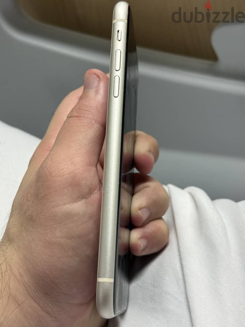 Apple - iPhone 11 1