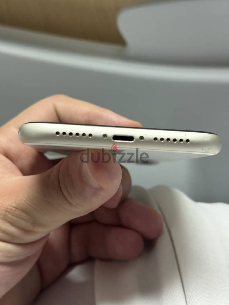Apple - iPhone 11 4