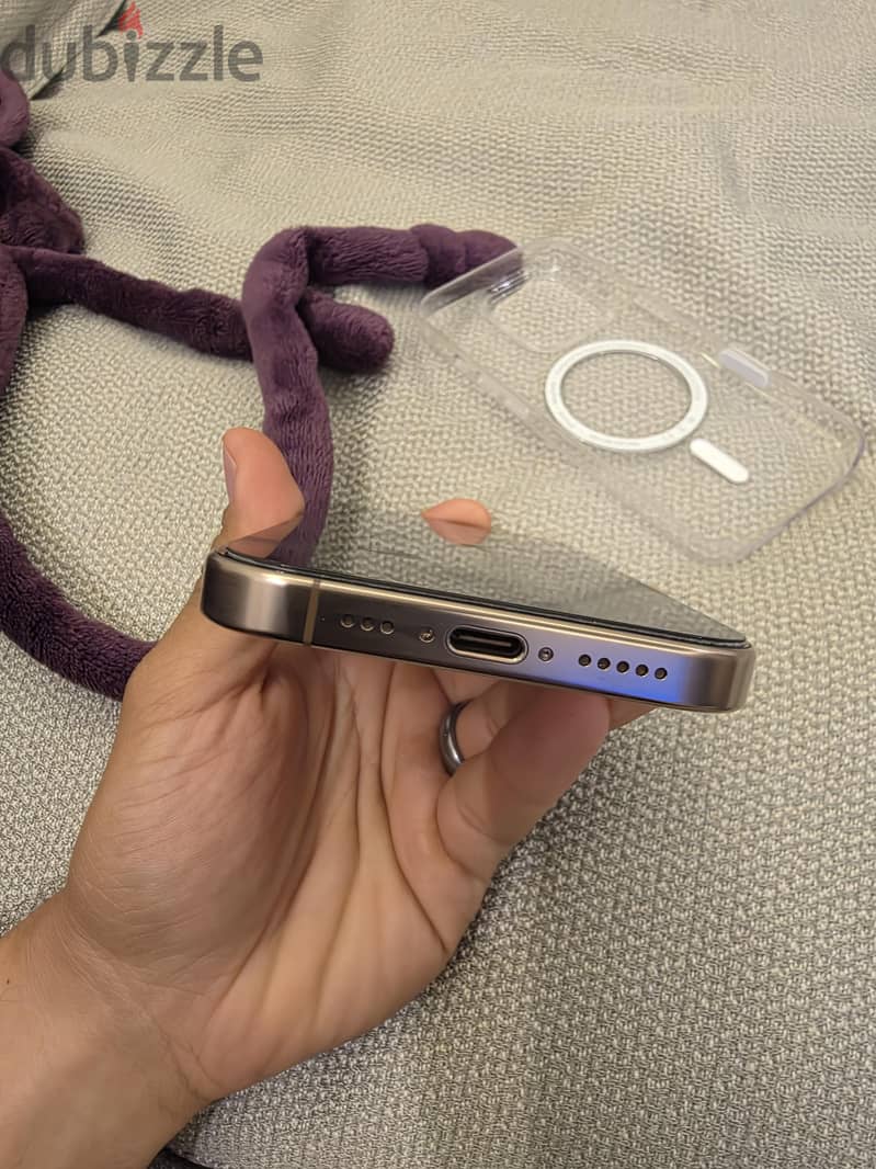 Apple - iPhone 16 Pro 5