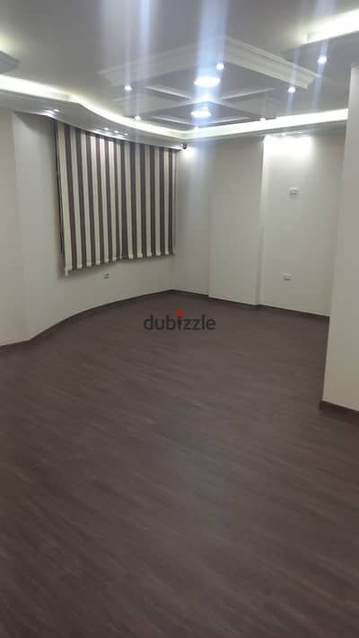 Office for rent in Heliopolis, main street, area 180 square meters, fully administrative building, ultra-luxurious finishing consisting of a number of rooms and open spaces suitable for all companies