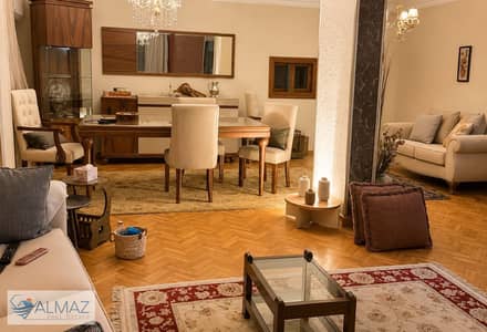 شقة  مفروشة ١٨٧ متر للايجار في النرجس عمارات في التجمع الخامس بالقرب من  شارع التسعين الجنوبي والمستشفى الجوي.