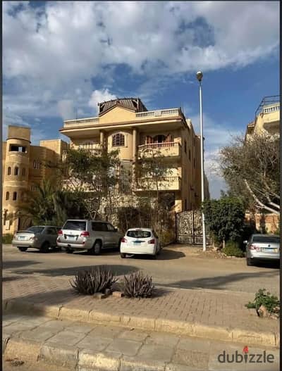 Apartment for Sale in Sheikh Zayed – 13th District, First Neighborhood | 165 SQM