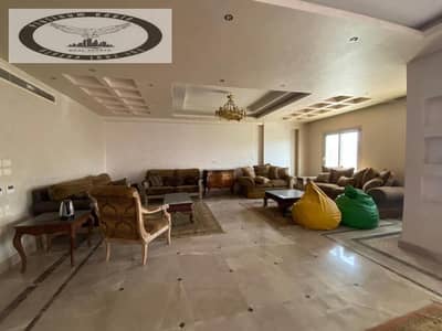 شقة للايجار سكني او ادارى التجمع البنفسج بالقرب من محور السادات و بنزينه شيل اوت ڤيو جاردن تشطيب الترا سوبر لوكس