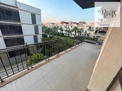 للايجار شقة مفروشة بالمطبخ والتكييفات، في كمبوند كورت يارد - الشيخ زايد For Rent Furnished Apartment, with kitchen and AC/S in Courtyard -Sheikh Zayed