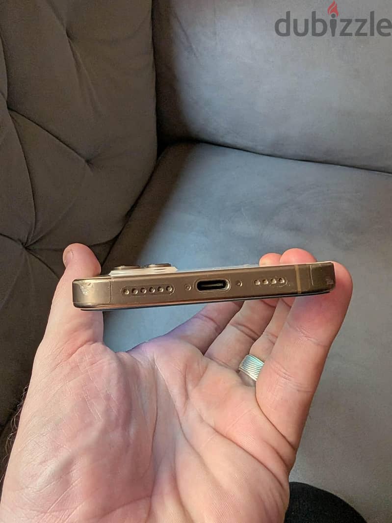 Apple - iPhone 16 Pro Max 1