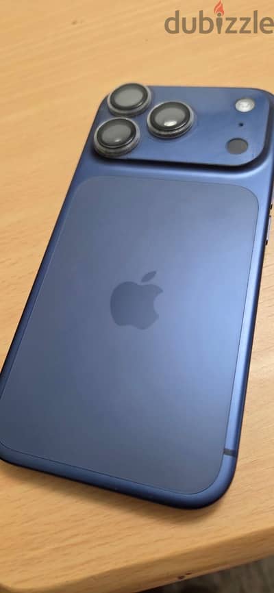 Apple - iPhone 17 Pro