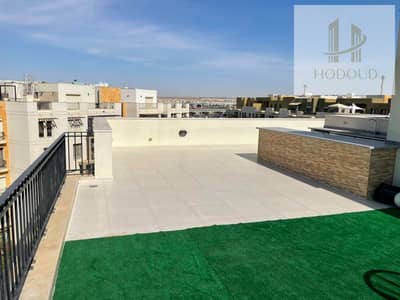 استوديو مع رووف فاخر مفروش جاهز للسكن للايجار في ايستاون - التجمع الخامس - القاهرة الجديدة