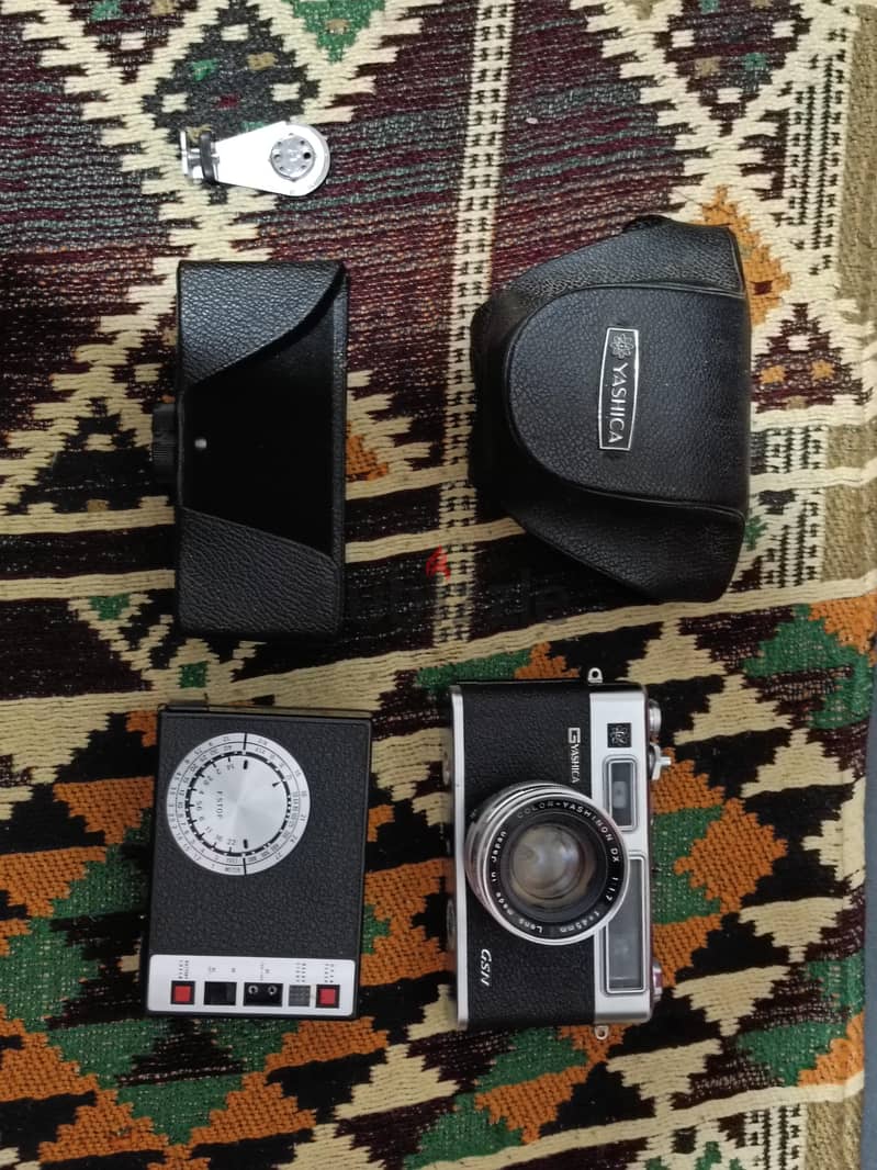 yashica 1