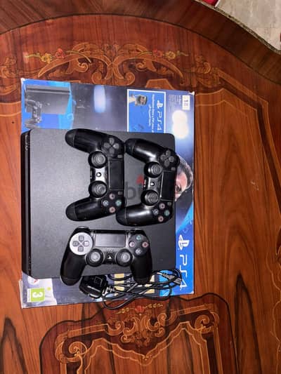 PlayStation 4slim 1tb