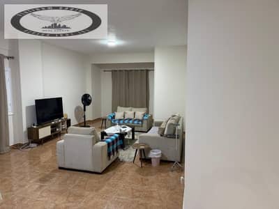 شقة للبيع التجمع النرجس عمارات بالقرب من مسجد فاطمه الشربتلى ومحور جمال عبدالناصر والجامعه الالمانيه تشطيب سوبر لوكس.