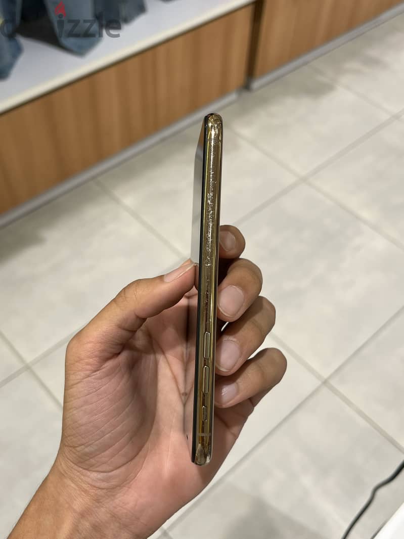 Apple - iPhone XS 4