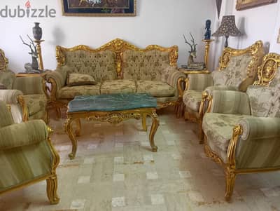 صالون بحالة ممتازة 01155228757