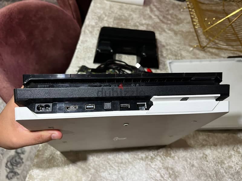 playstaion 4 pro 9