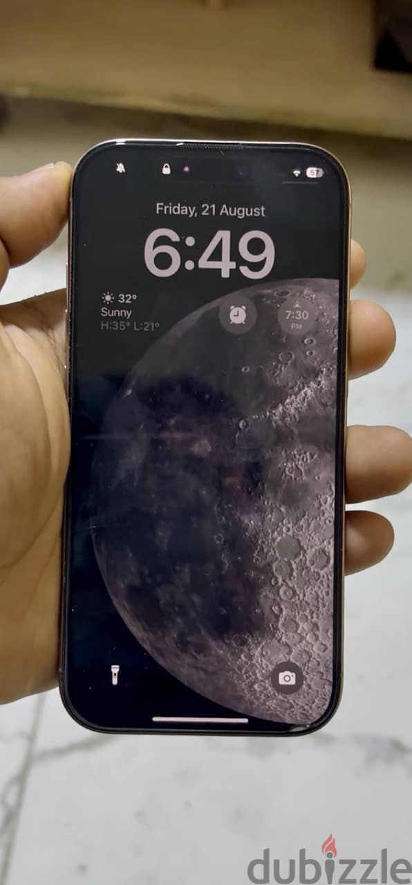 APPLE_Iphone16Pro 1